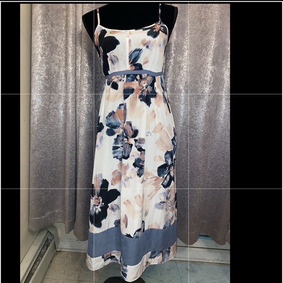 Gorgeous Simply Vera Wang Dress - Picture 2 of 9